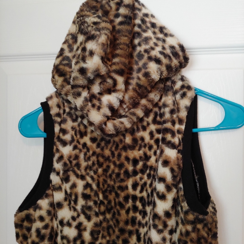 Girls Zip up vest